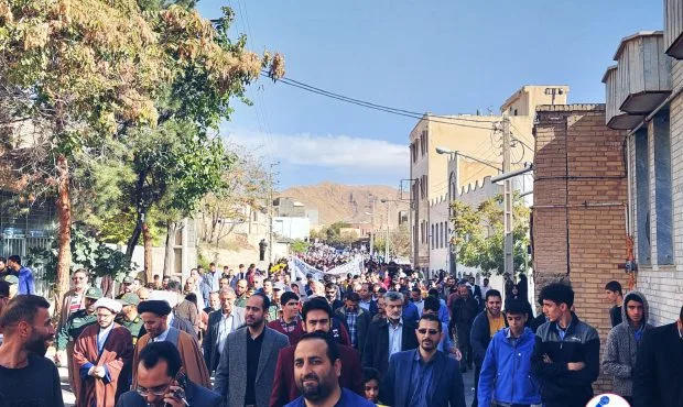 خروش استکبارستیزی مردم مهدیشهر در ۱۳ آبان