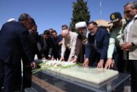ادای احترام قالیباف به ۳هزار شهید استان سمنان