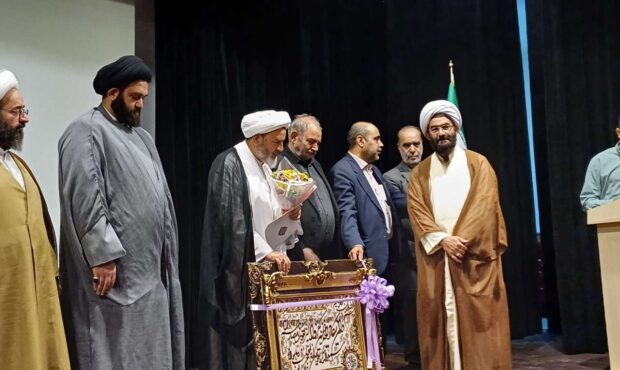 آیین تکریم و معارفه امام جمعه مهدیشهر برگزار شد