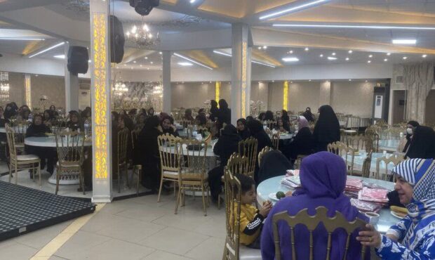 برگزاری جشن سالمندان در مهدیشهر برگزاری جشن سالمندان در مهدیشهر