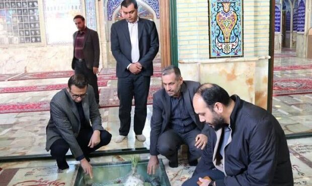 تجدید بیعت با شهدای سمنان در آیینی فرهنگی به مناسبت هفته کتاب