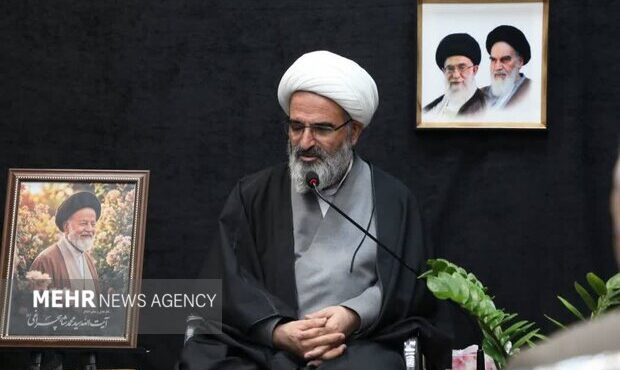 «سیره شهدا» محور برنامههای اعتکاف در استان سمنان باشد «سیره شهدا» محور برنامههای اعتکاف در استان سمنان باشد