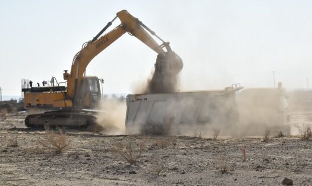 عملیات خاک برداری ۲۰ خیابان سایت ۵۵ هکتاری مسکن ملی سمنان پایان یافت