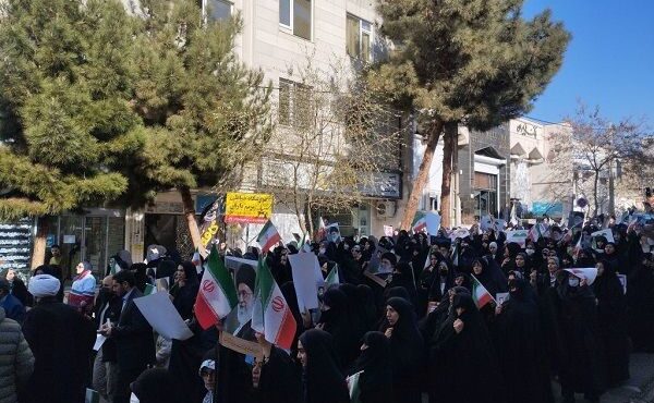 حضور انقلابی مردم ولایتمدار مهدیشهر در صحنه