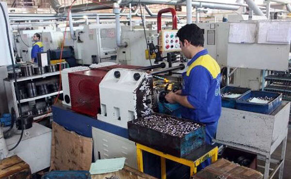 رفع موانع تولید ۱۰ واحد صنعتی در سمنان؛ افتتاح ۲ طرح اقتصادی