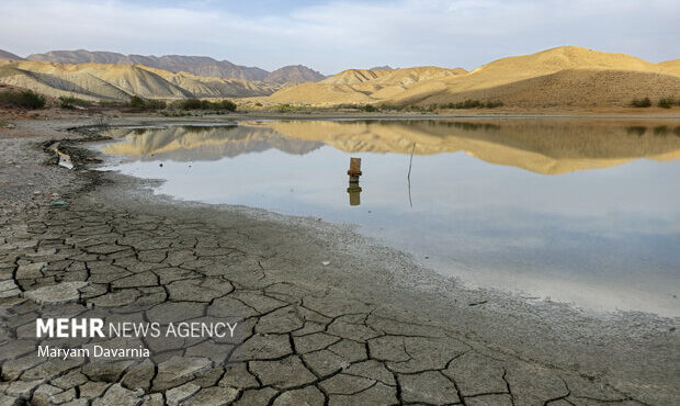 کاهش بارندگی در سمنان؛ ۳۰۰ لیتر بر ثانیه کمبود آب داریم کاهش بارندگی در سمنان؛ ۳۰۰ لیتر بر ثانیه کمبود آب داریم