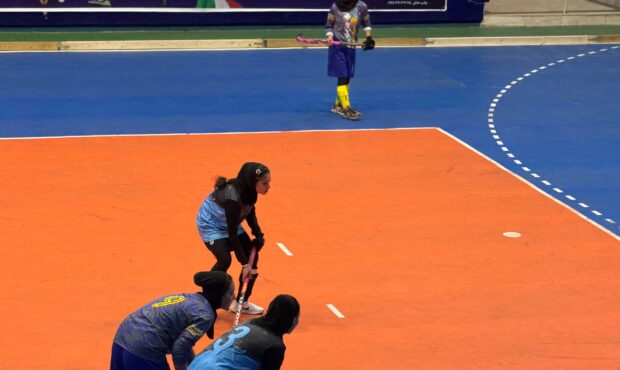 صعود نمایندگان مهدی‌شهر به نیمه‌نهایی هاکی سالنی کشور