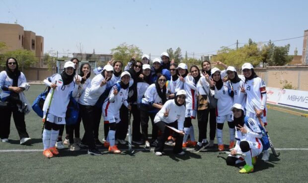 دعوت ۷ بانوی هاکی‌باز مهدی‌شهر به اردوی تیم ملی زیر ۲۰ سال