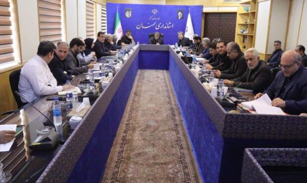 تقدیر استاندار سمنان از مدیرکل بنیاد مسکن انقلاب اسلامی استان سمنان