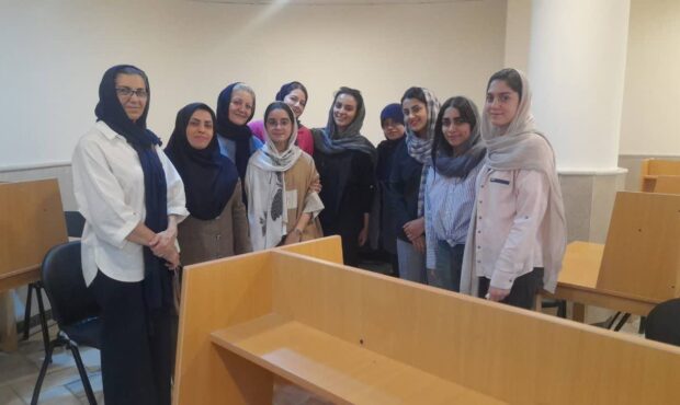 برگزاری کارگاه مدیریت استرس ویژه داوطلبان کنکور در کتابخانه شهید محسن فخری‌زاده مهدیشهر