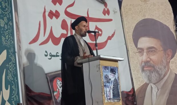جامعه مؤمن نباید در برابر ظلم و فساد بیتفاوت باشد جامعه مؤمن نباید در برابر ظلم و فساد بیتفاوت باشد