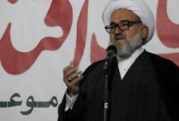 حفظ وحدت و حضور مردم، سد راه توطئه‌های دشمن است