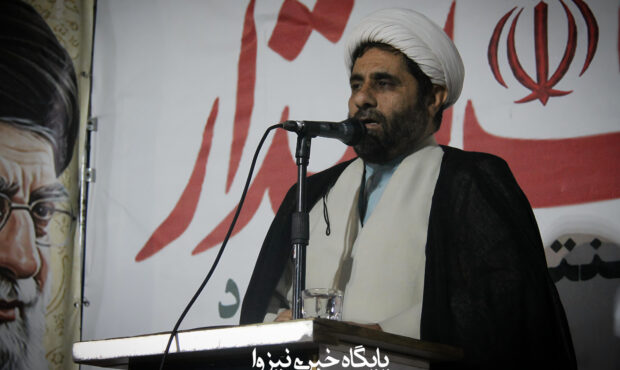 دشمن روی شکاف داخلی ایران حساب باز کرده است