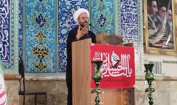 تقوا راه خروج از مشکلات را نشان می‌دهد